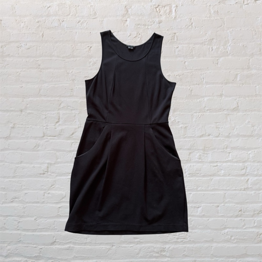 Theory sleeveless black pocketed pleat detail dress